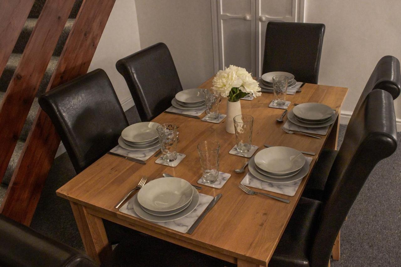Business Friendly 3Br Home - King Size Beds & Centrally Located Swansea Extérieur photo