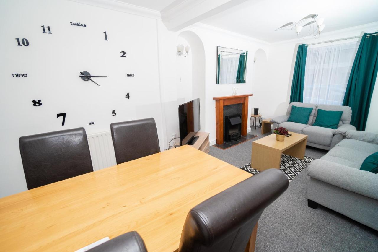 Business Friendly 3Br Home - King Size Beds & Centrally Located Swansea Extérieur photo