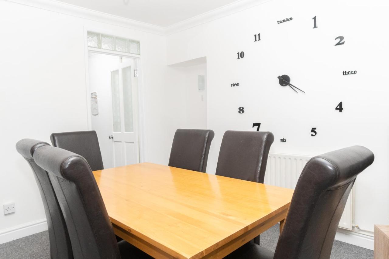 Business Friendly 3Br Home - King Size Beds & Centrally Located Swansea Extérieur photo